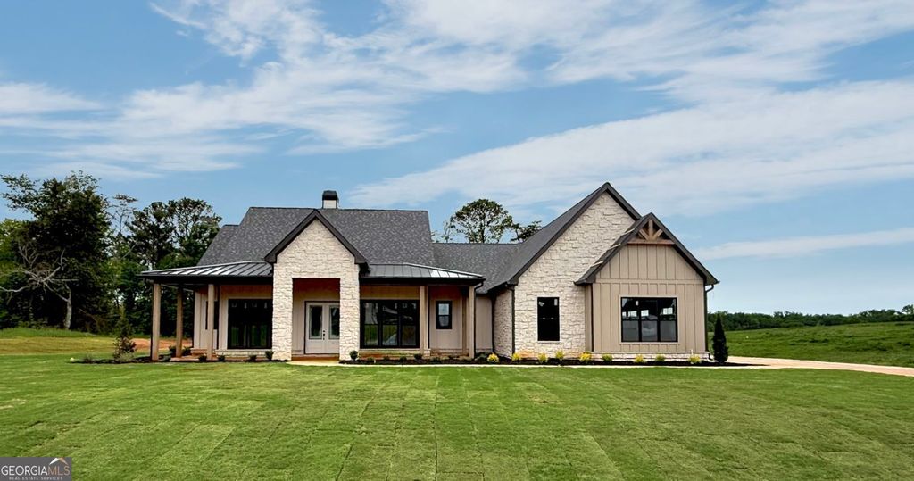 Photo of 156 Palisade Dr, Rydal, GA 30171 (MLS # 10761034)