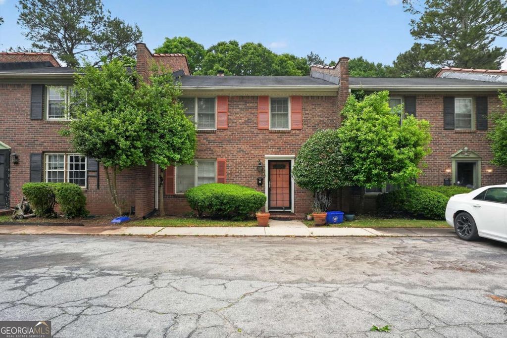 Photo of 105 Glen Acres Court, Decatur, GA 30035 (MLS # 10756030)