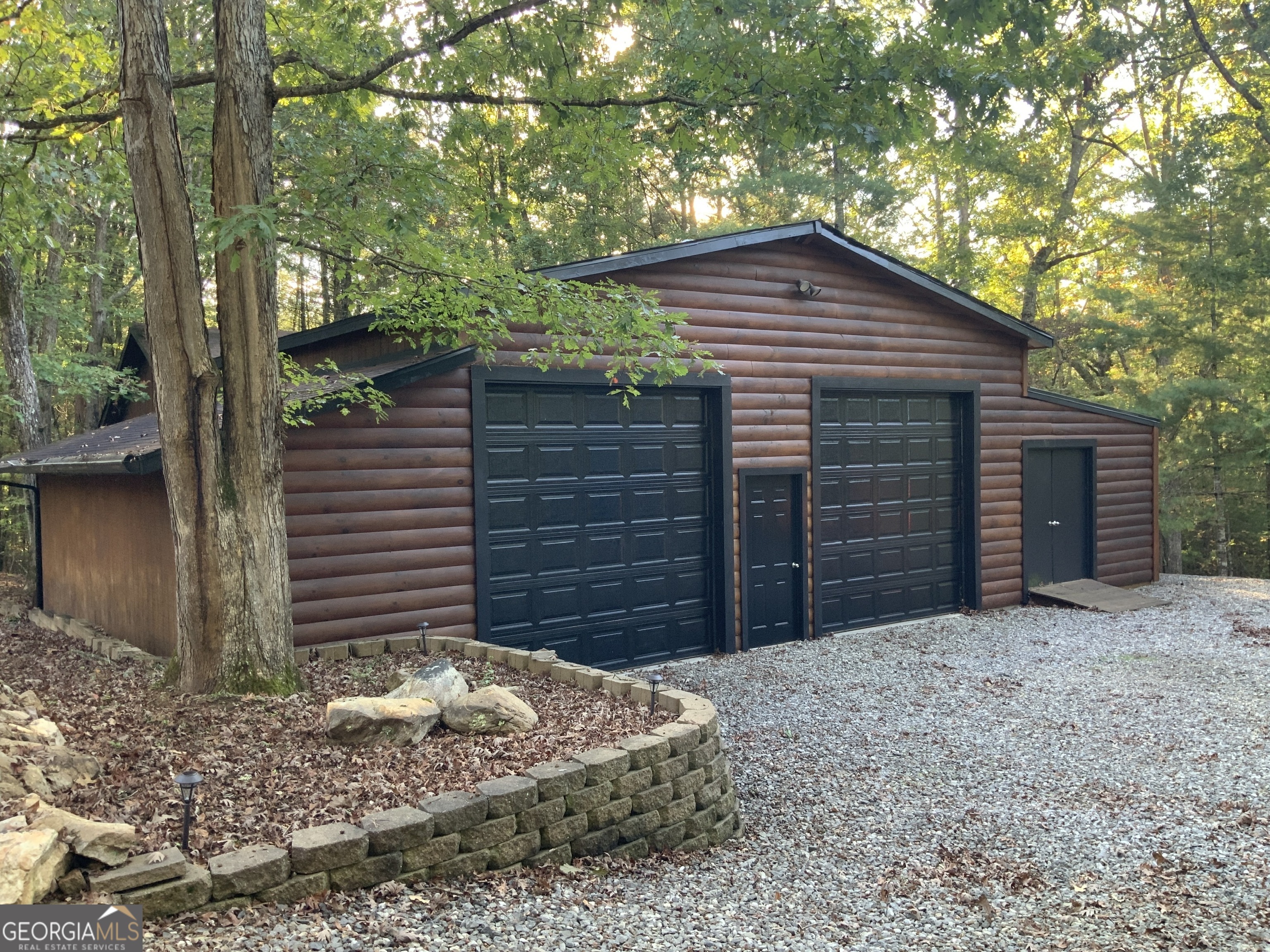 11 FOXFIRE RD