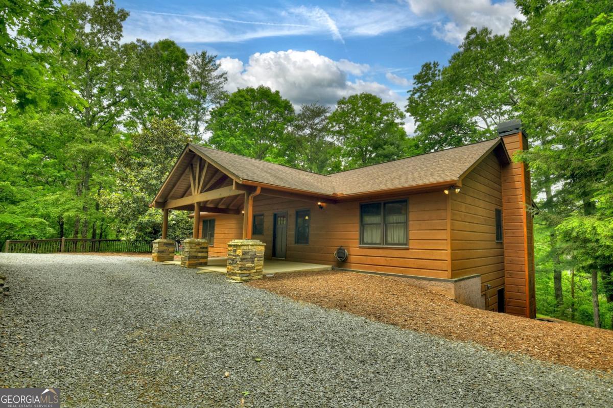 79 Pocaset DR