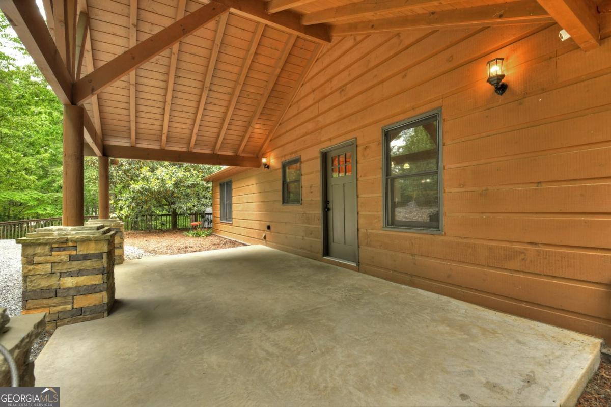 79 Pocaset DR