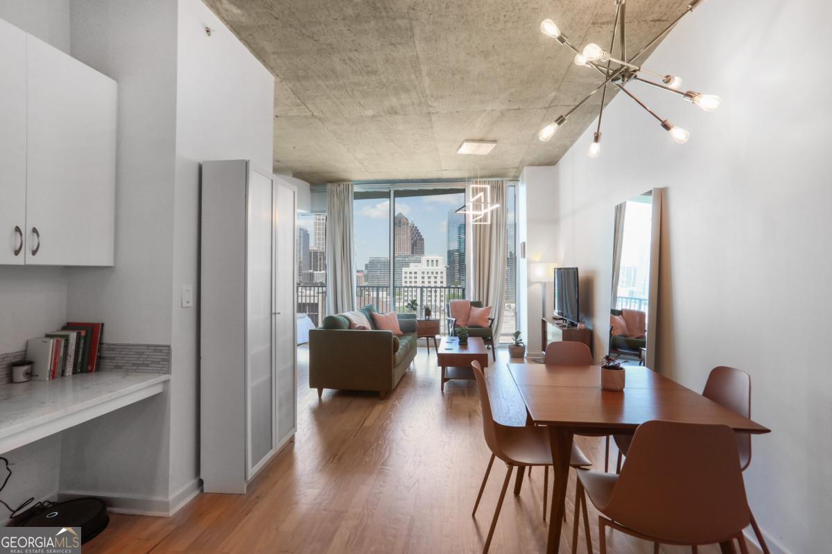 860 Peachtree ST NE 1103
