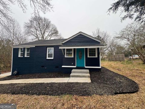 1418 E 10th ST West Point GA 31833