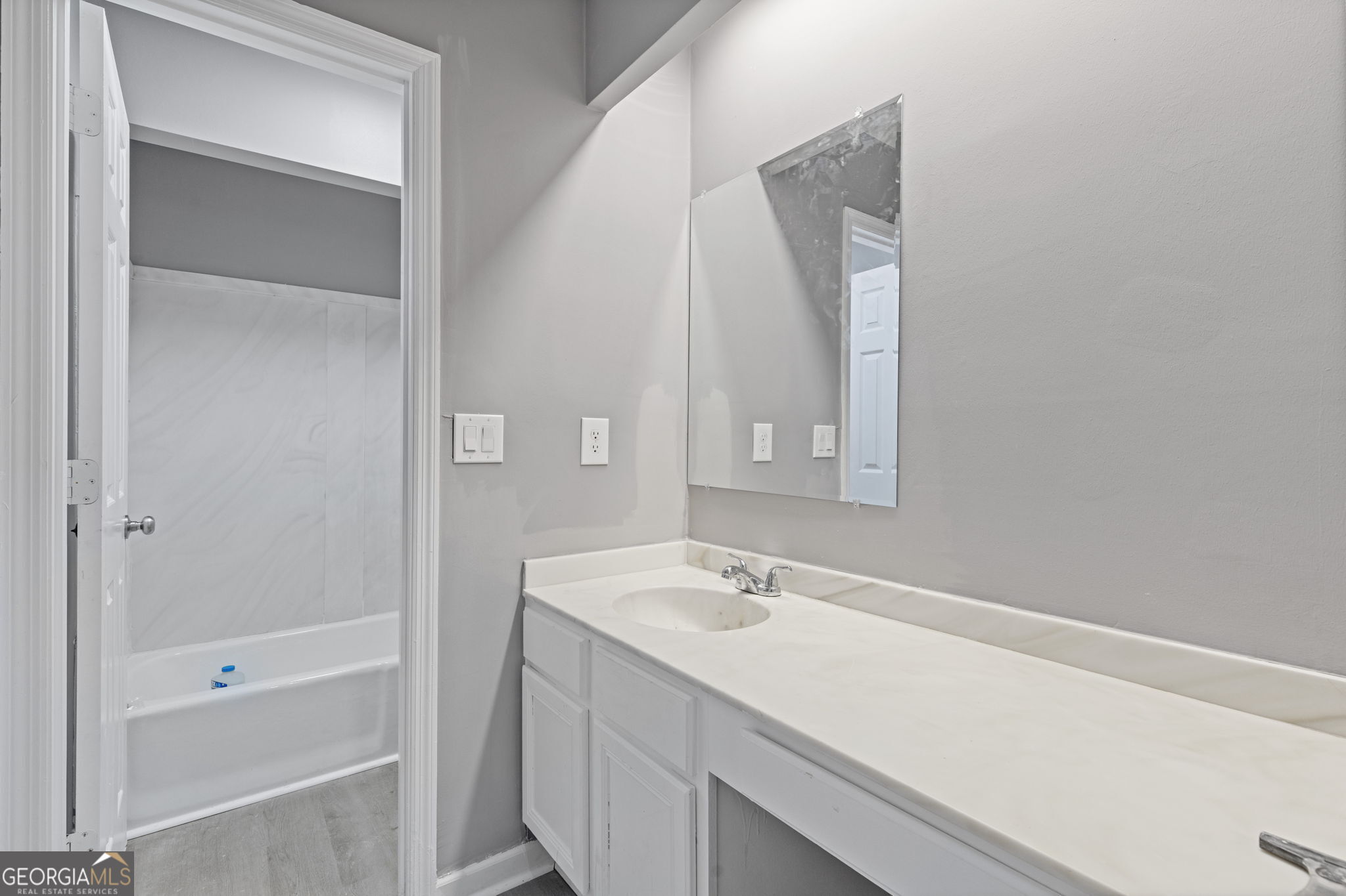 Spinnaker Cove - Residential