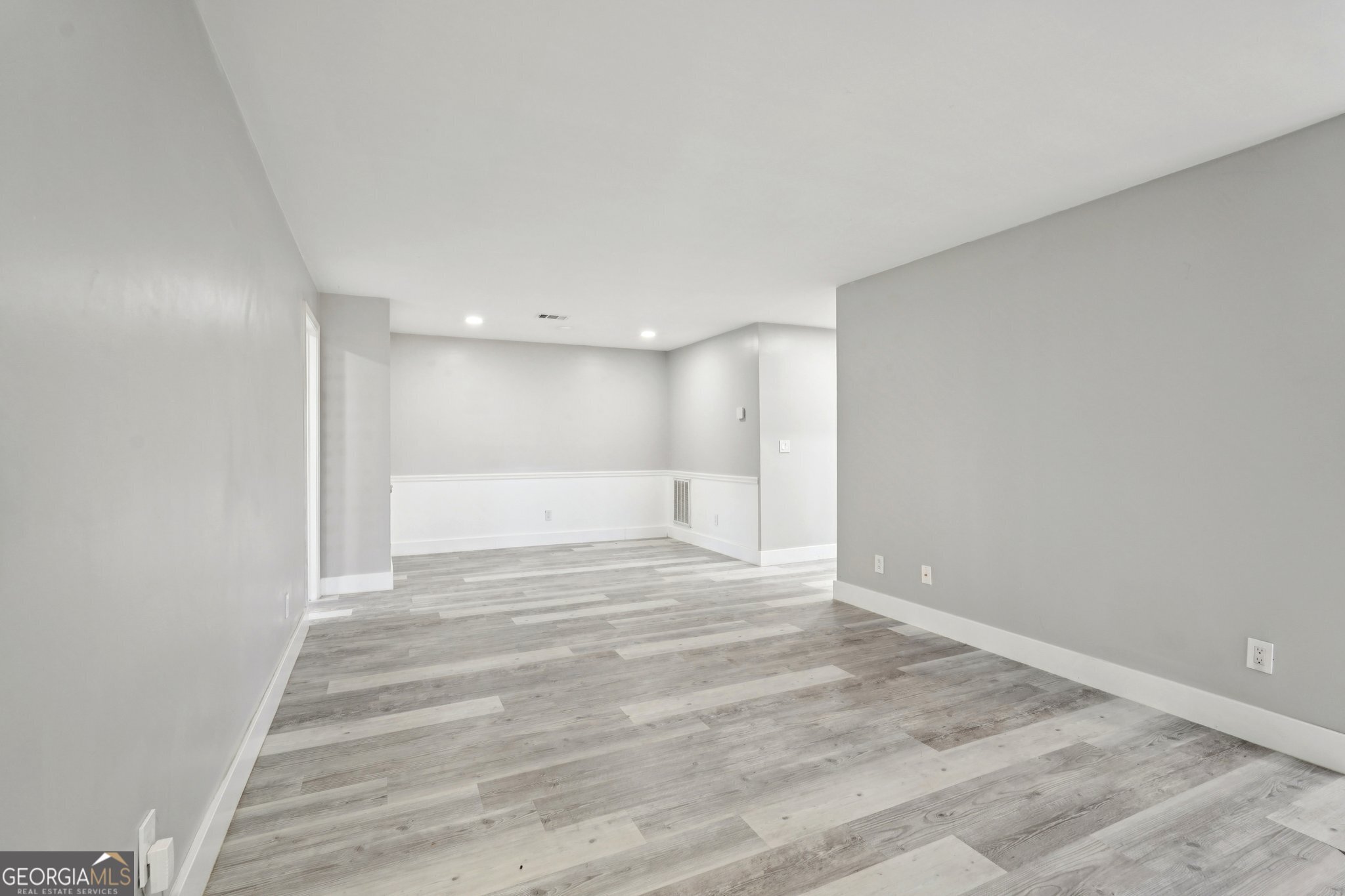 601 Peachtree Forest AVE