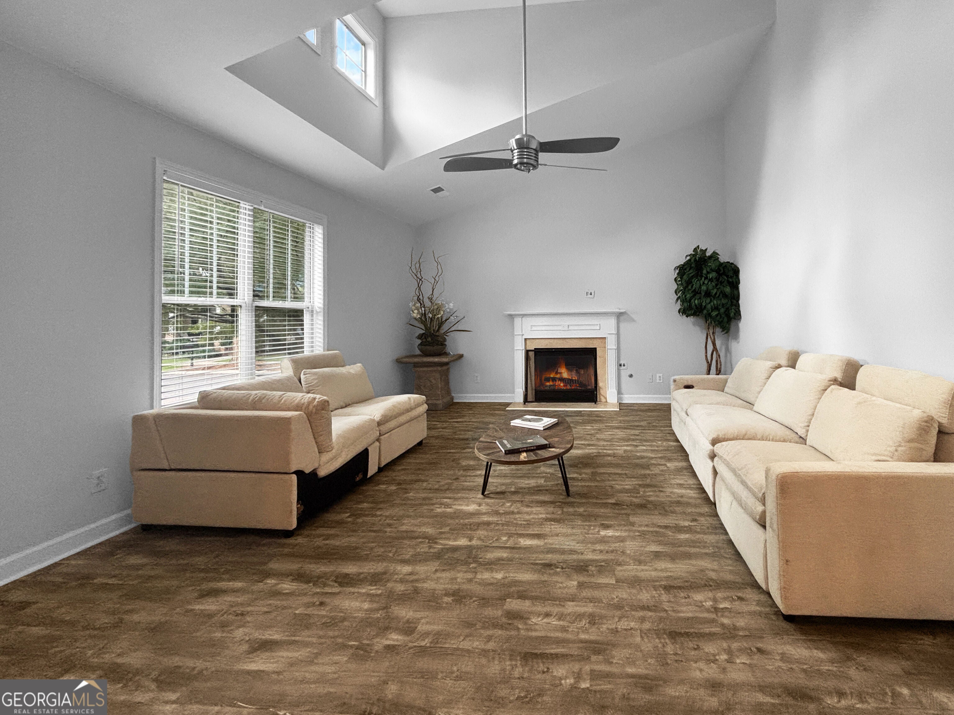 4110 Baxter TRL
