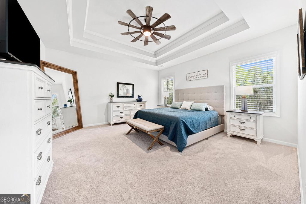 281 Greystone CT