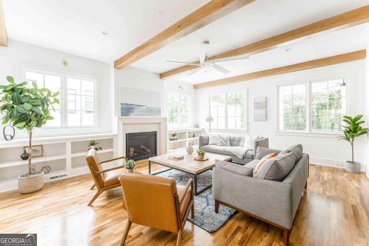 1331 Greenland DR NE