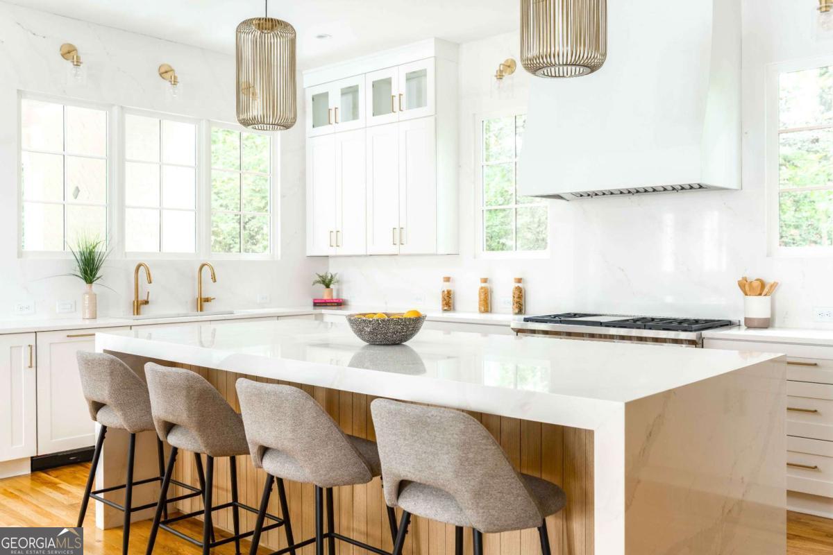 1331 Greenland DR NE