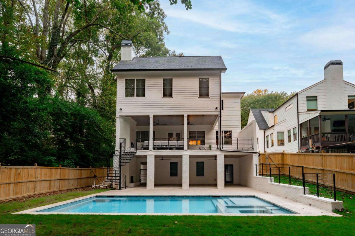 1331 Greenland DR NE