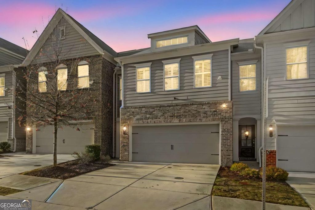 Photo of 1267 Herty Drive, Marietta, GA 30062 (MLS # 10657852)