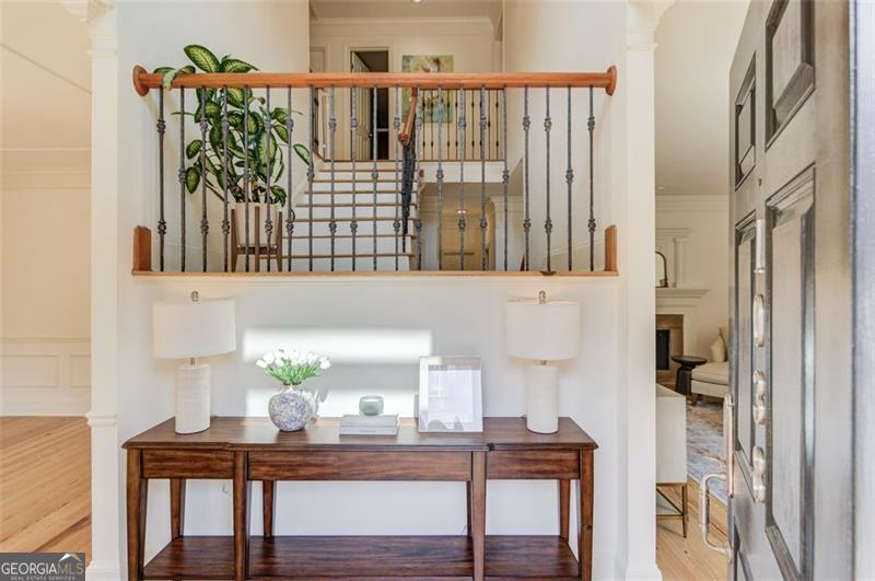 1038 HUNTCLIFF