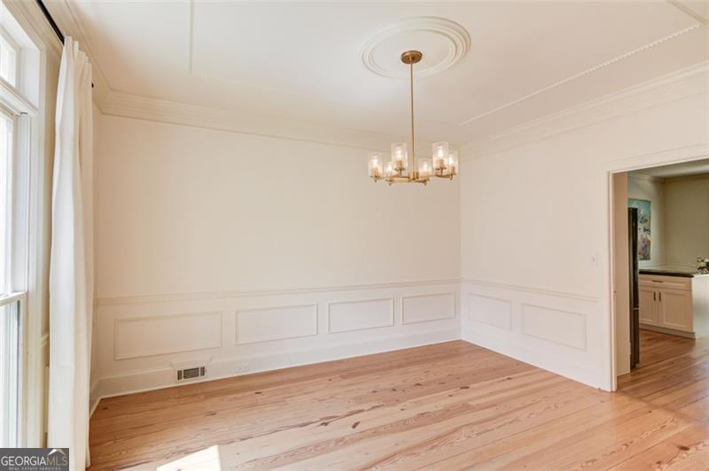 1038 HUNTCLIFF