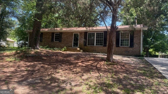 Photo of 594 Kingston Lane NW, Conyers, GA 30012 (MLS # 10788802)