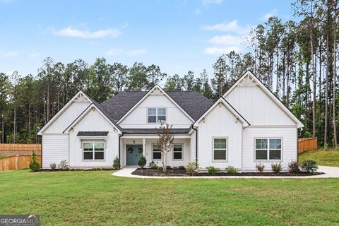 Photo of 156 Belle Hall DR, Newnan, GA 30263 (MLS # 10881338)