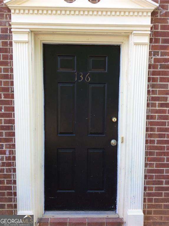 Great investment opportunity, end unit town home in a quiet neighborhood, desiring location.No Rental Restrictions. Close to GA 400, Avalon, Downtown Alpharetta, shopping, and dining. Room mate plan, both bedrooms have own bath. For investors only, good tenant already in place for the last five years, always pays rent on time. Refrigerator, washer and dryer comes with the house, 2 assigned parking spots in front of the unit, and a separate outdoor storage closet in the back.