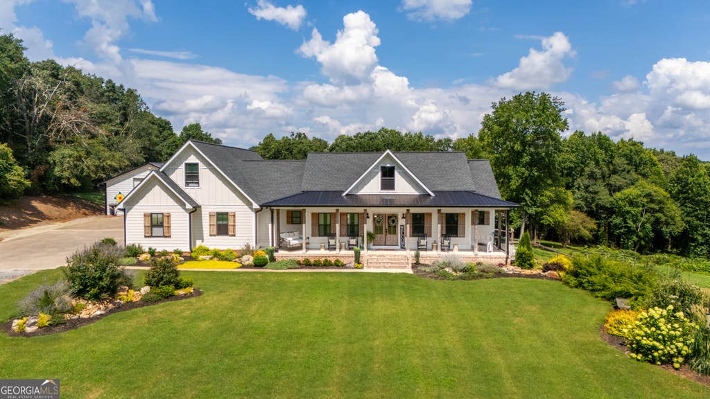 Photo of 7625 W County Line Road, Lula, GA 30554 (MLS # 10807278)