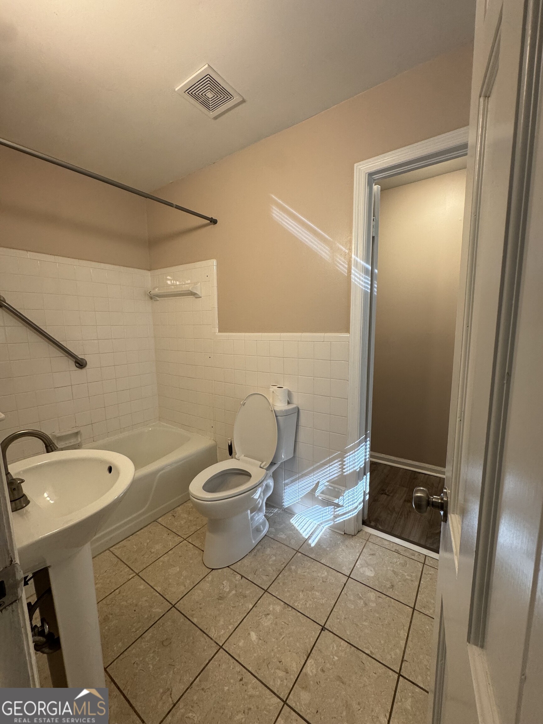 lokchappee - Residential