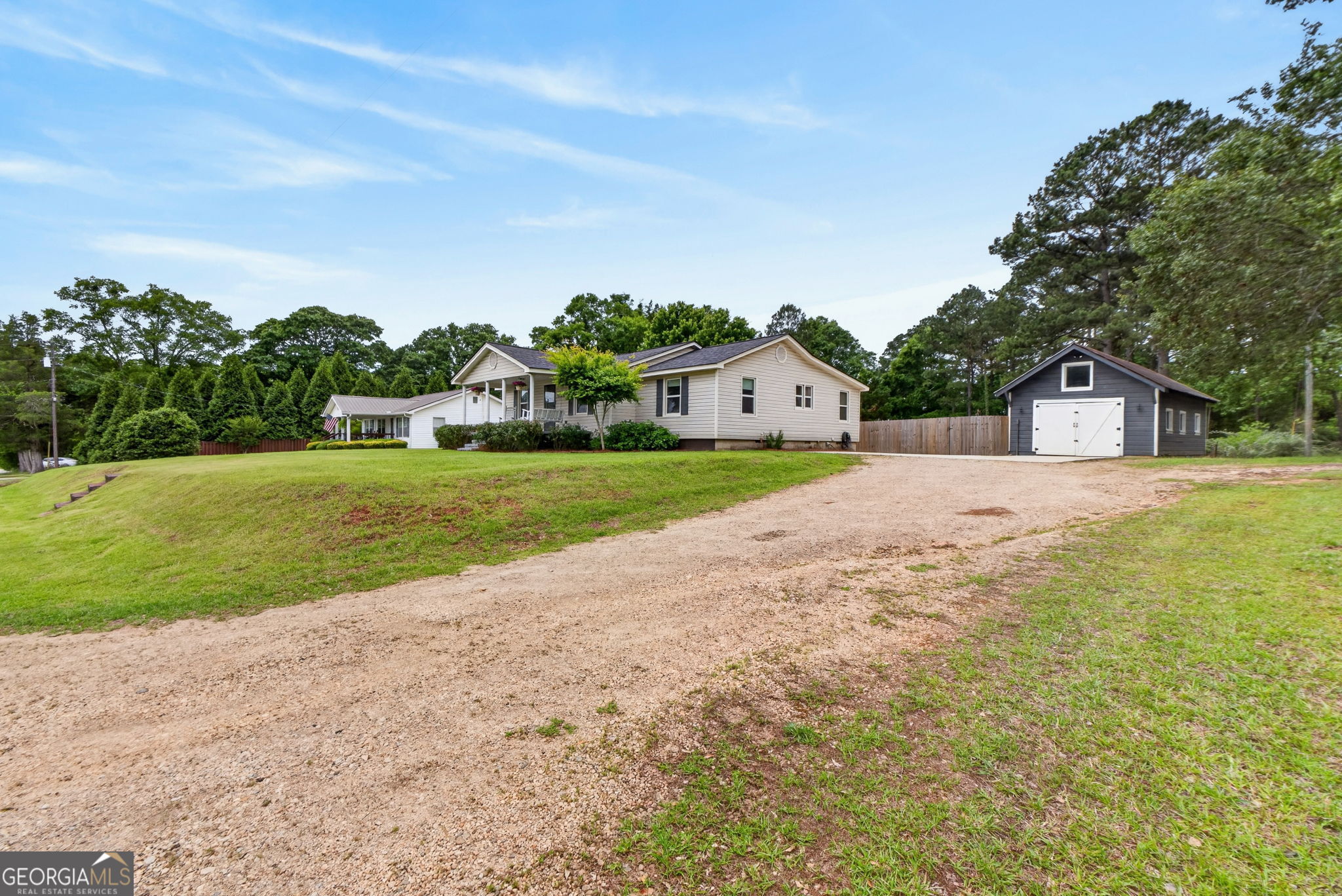 1199 Youngs Mill RD