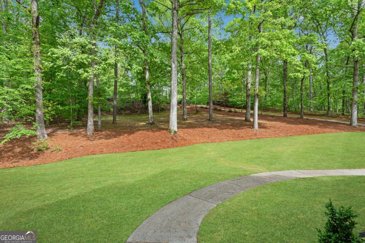 1400 Squire LN