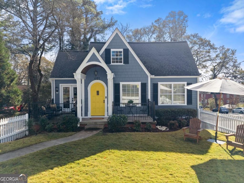 Photo of 401 Ridgewood Avenue, Gainesville, GA 30501 (MLS # 10652144)