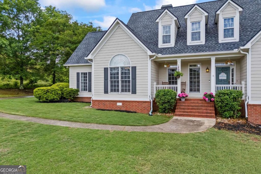 Photo of 1080 Lakeside Court, Bishop, GA 30621 (MLS # 10763461)