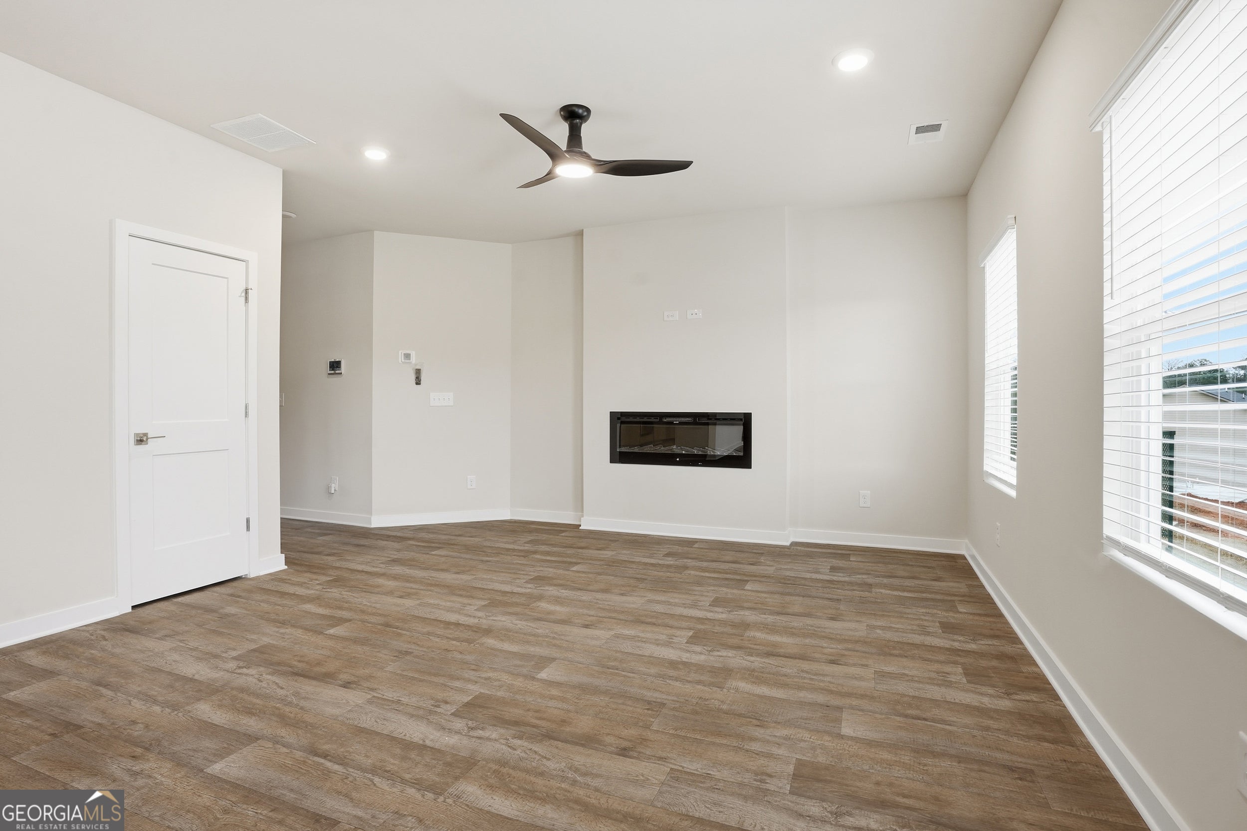 349 Jarrett ST