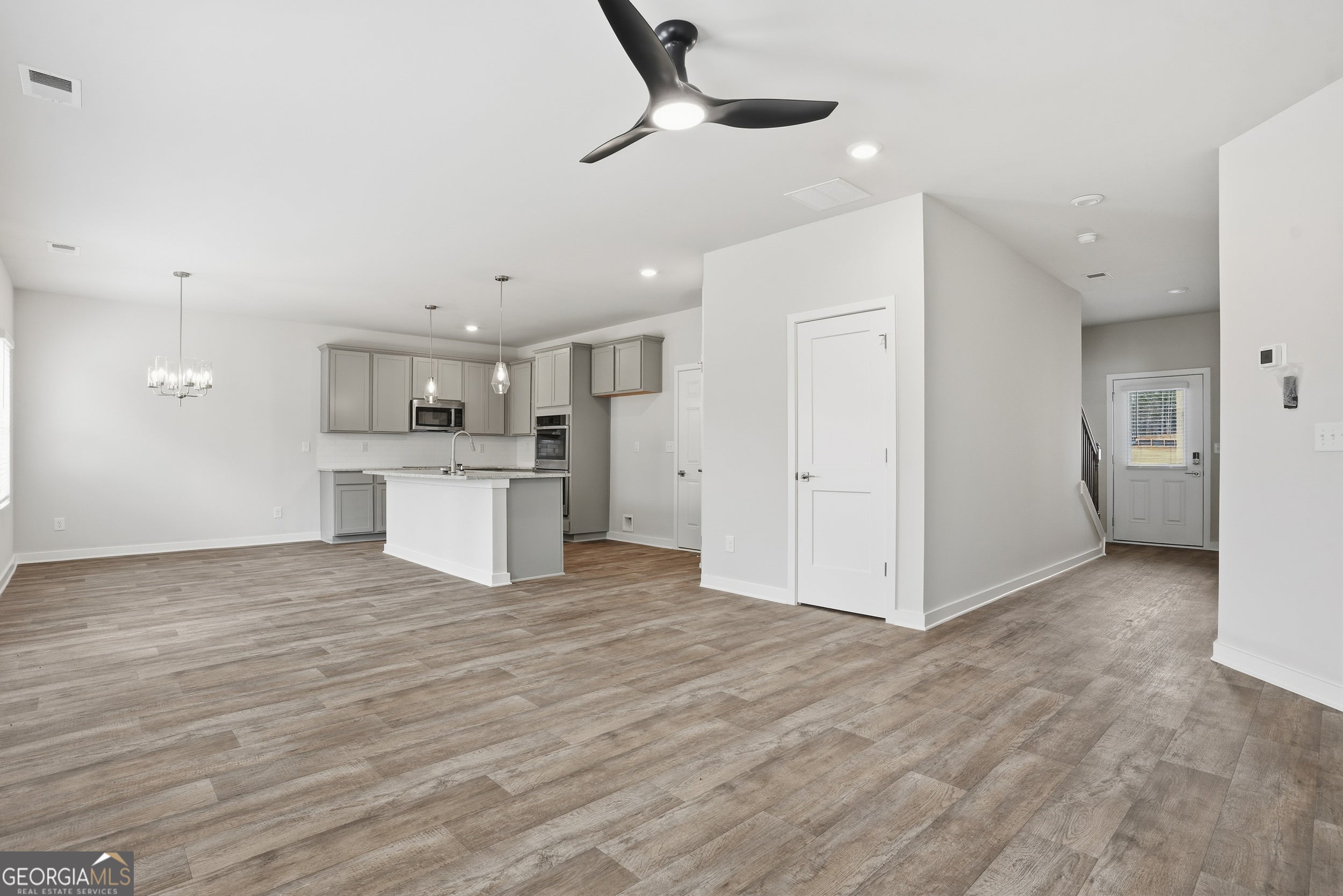 349 Jarrett ST