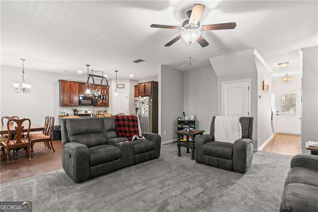 248 Bethany Manor CT