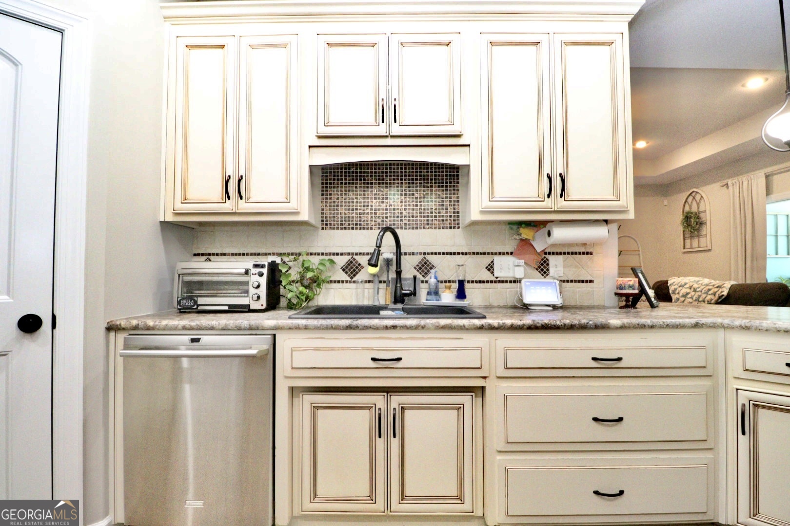 3342 Norton PL