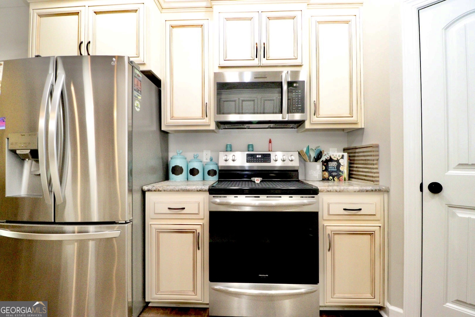 3342 Norton PL