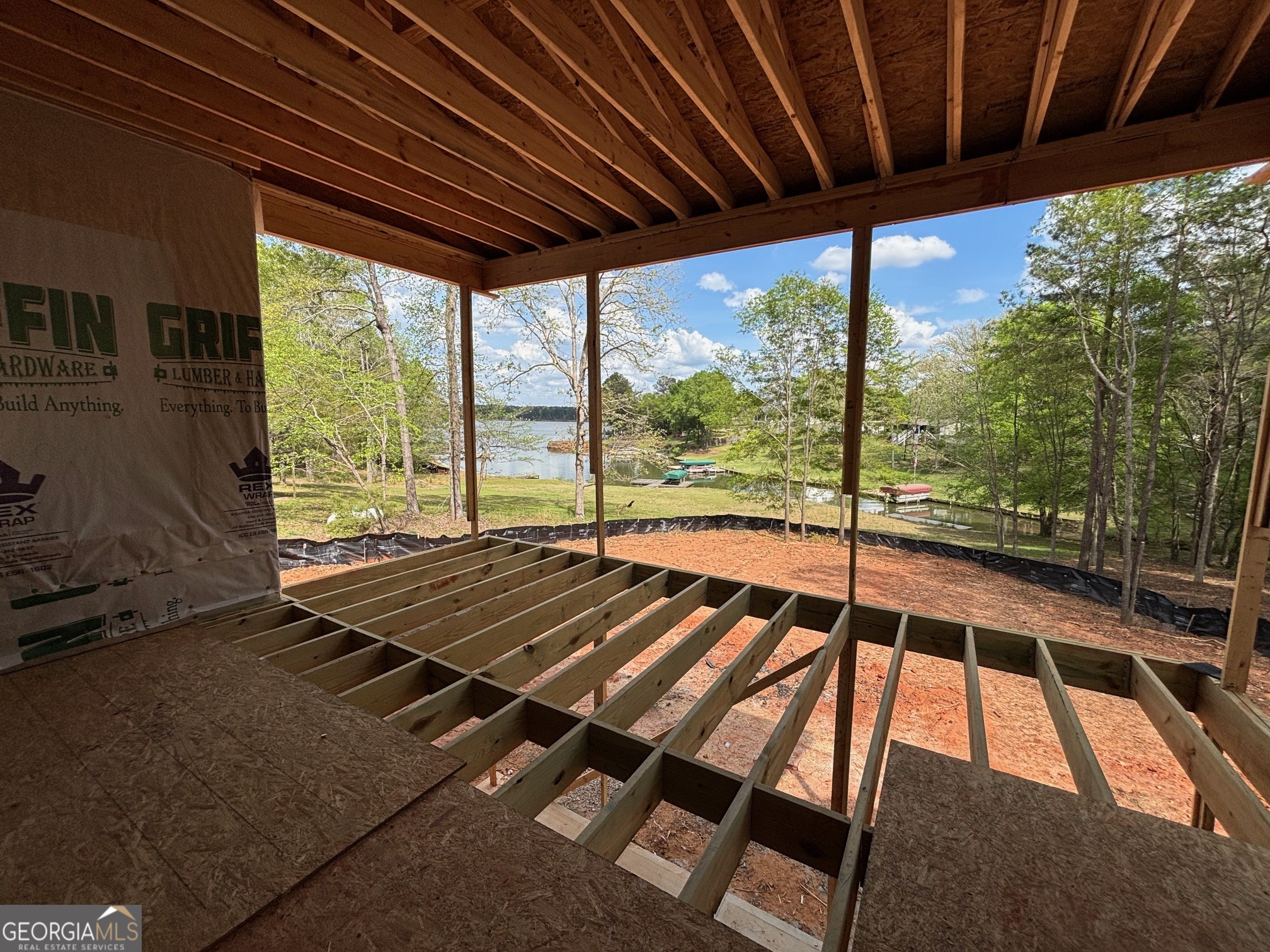 106 Lakeview Est CIR