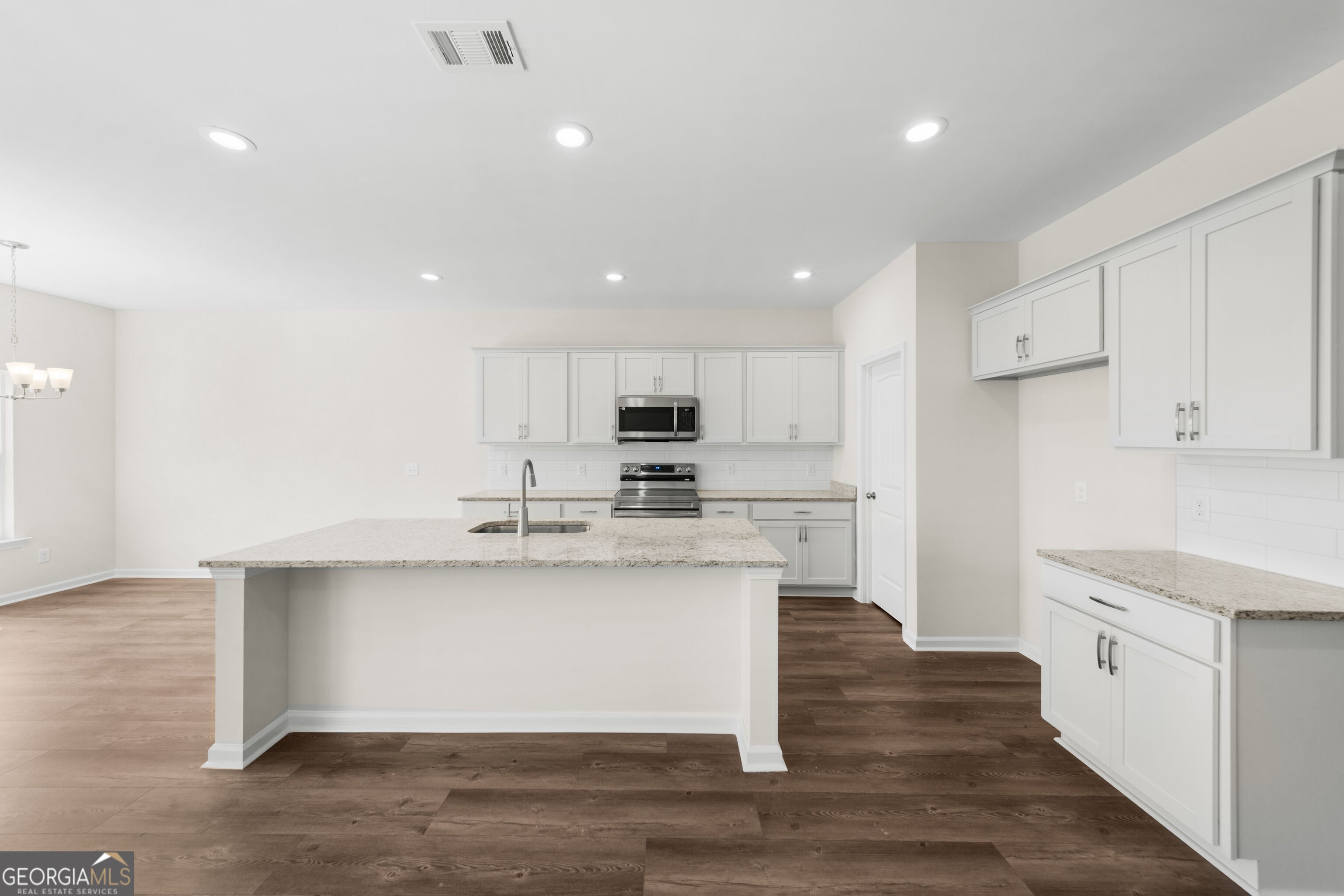 113 Lakeview Pines WAY