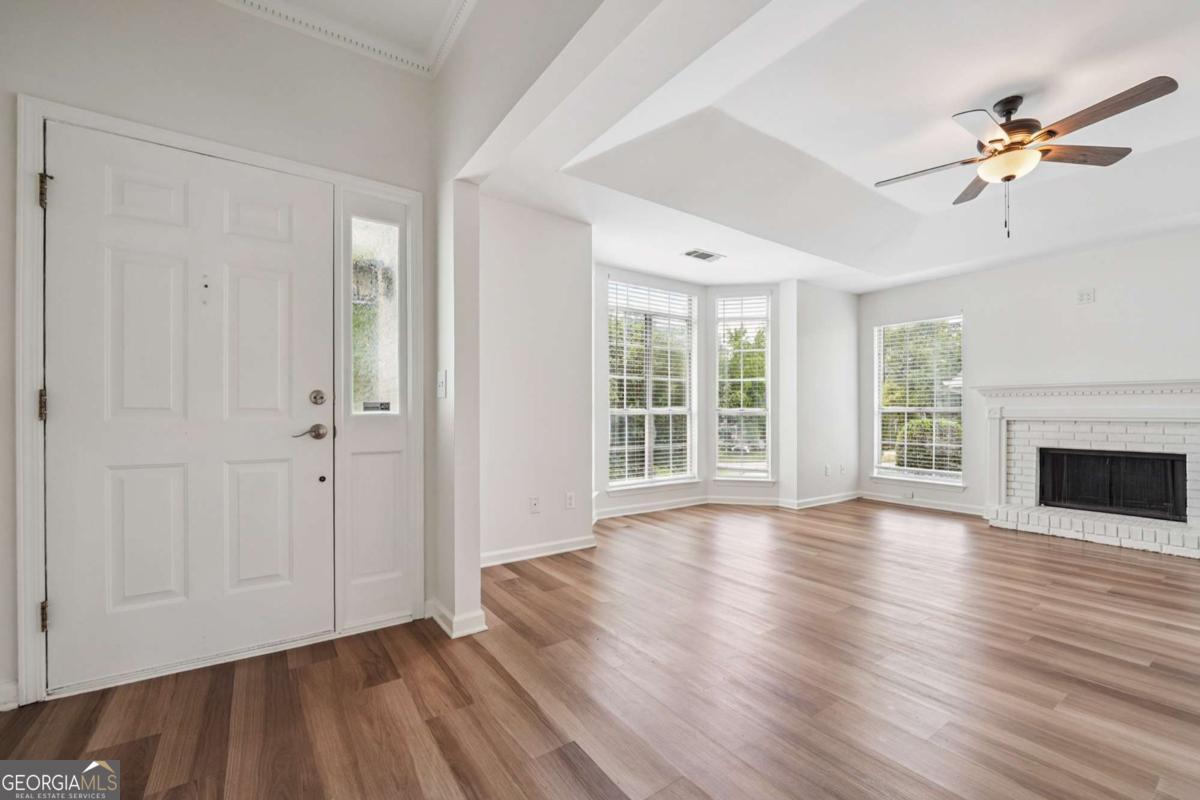 645 Ruxbury CT