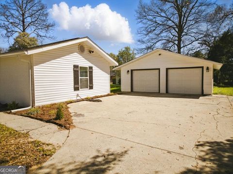 A home in Warner Robins