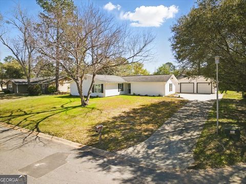 A home in Warner Robins