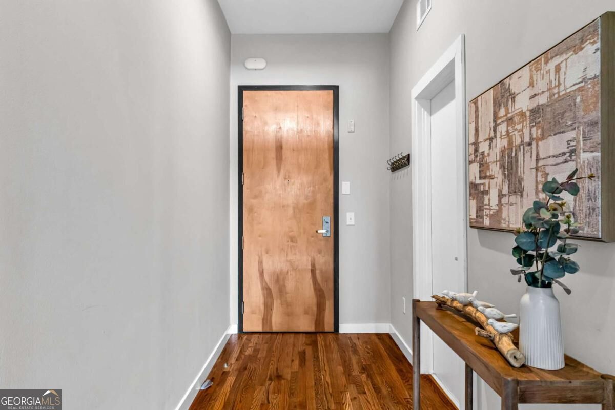 680 Greenwood AVE NE 404