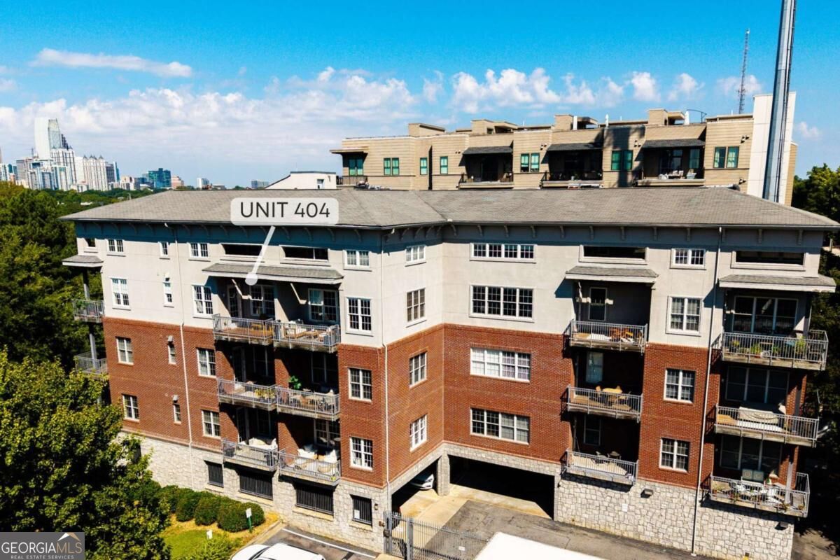 680 Greenwood AVE NE 404