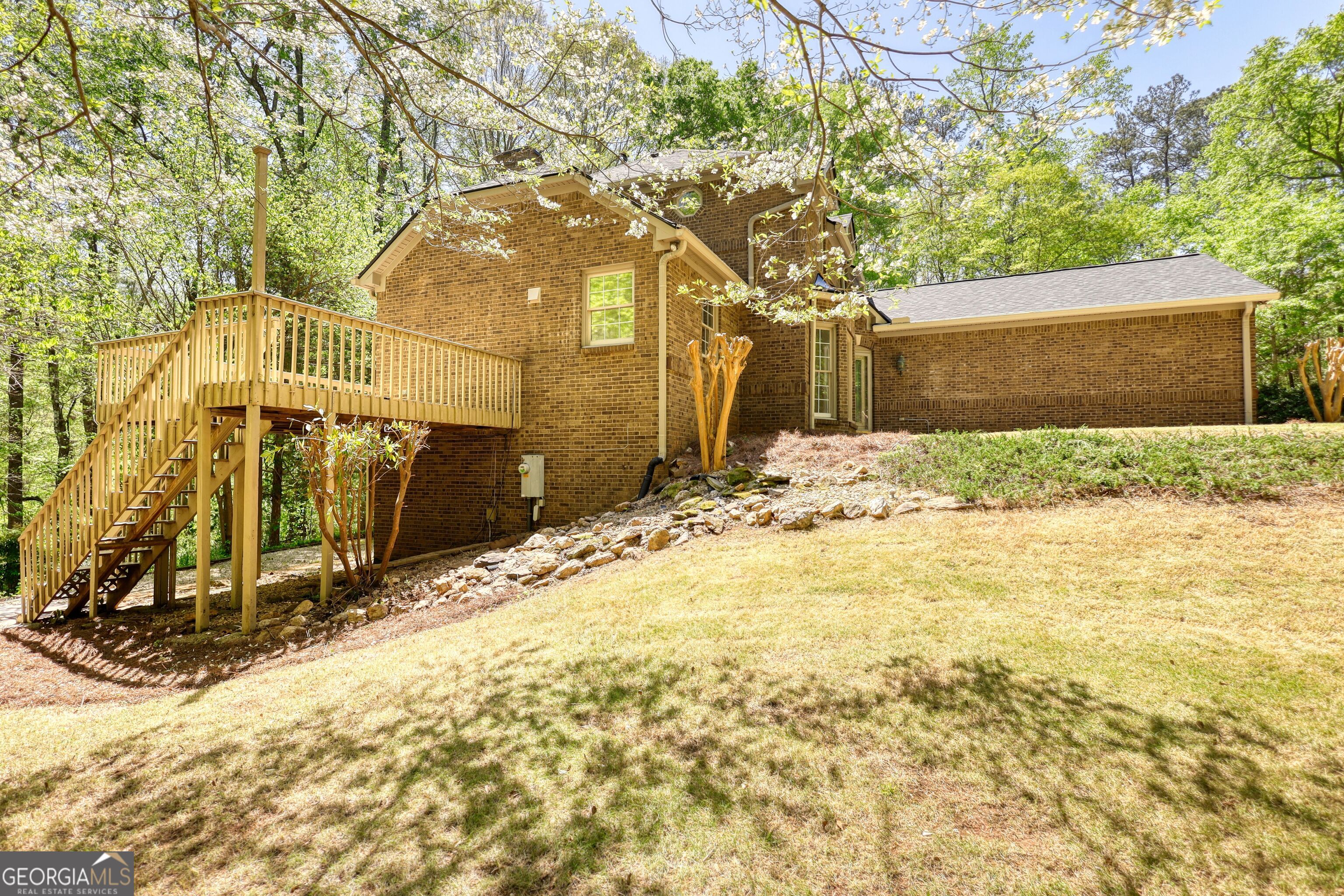 1660 Weems RD