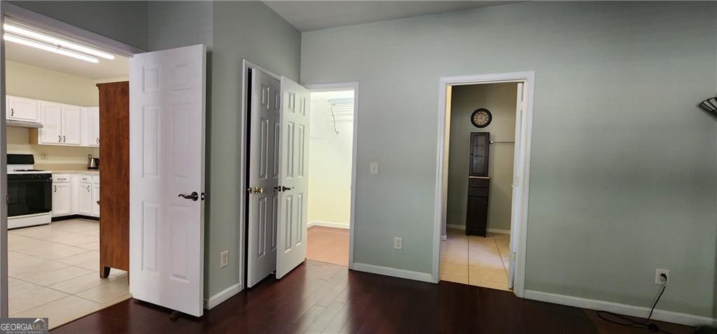 Lawrenceville, Georgia 30044, United States, 4 Bedrooms Bedrooms, ,3 BathroomsBathrooms,Residential,Active,242789