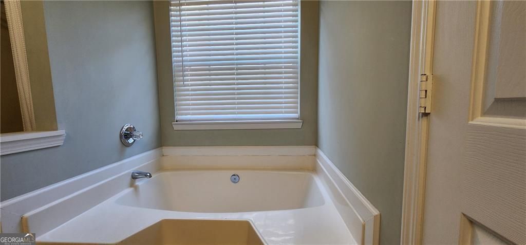 Lawrenceville, Georgia 30044, United States, 4 Bedrooms Bedrooms, ,3 BathroomsBathrooms,Residential,Active,242789