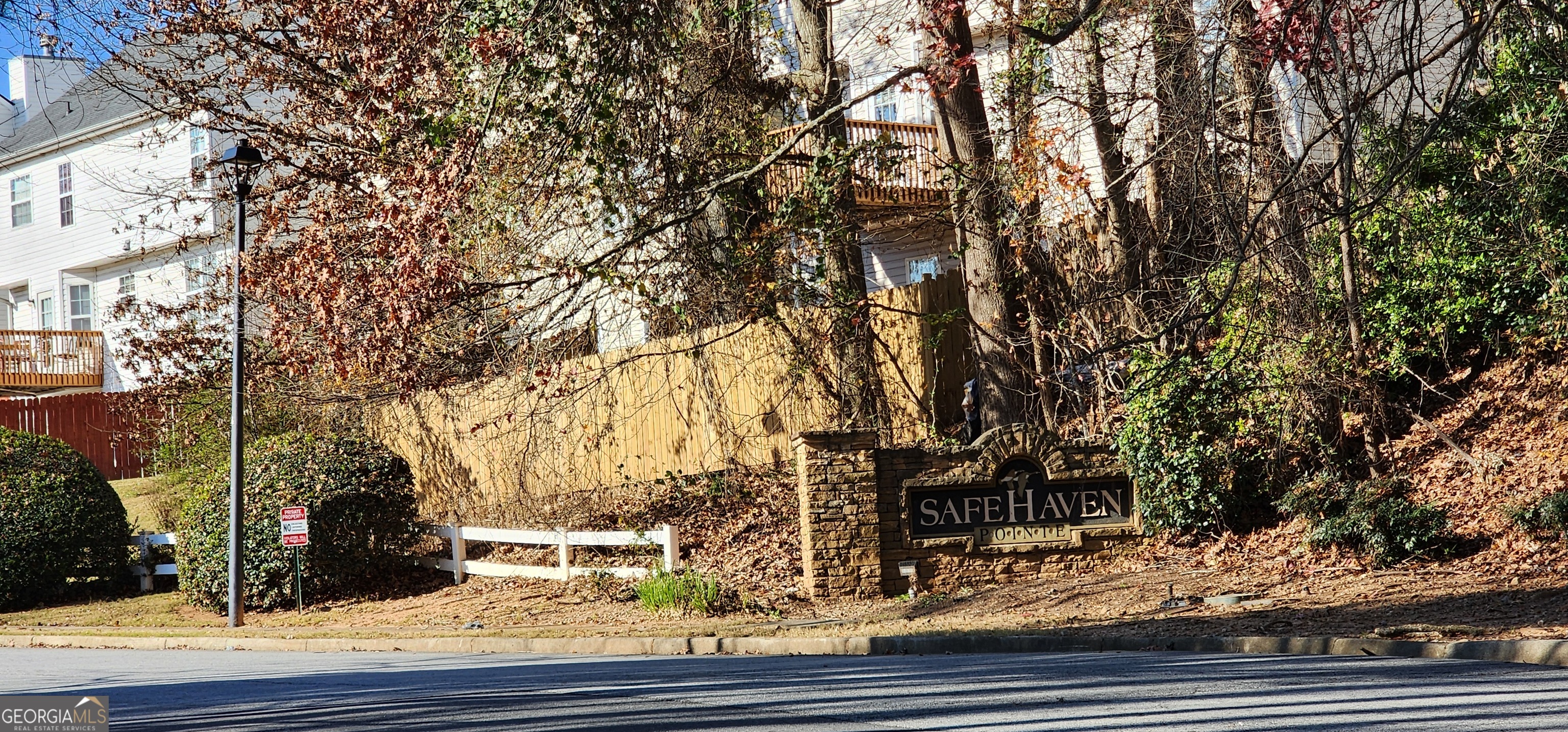 Lawrenceville, Georgia 30044, United States, 4 Bedrooms Bedrooms, ,3 BathroomsBathrooms,Residential,Active,242789