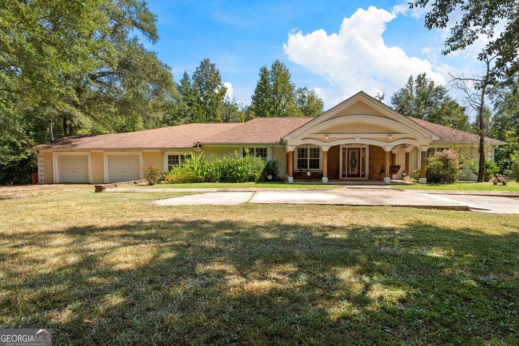 Photo of 475 Hammett Circle, Hogansville, GA 30230 (MLS # 10807003)