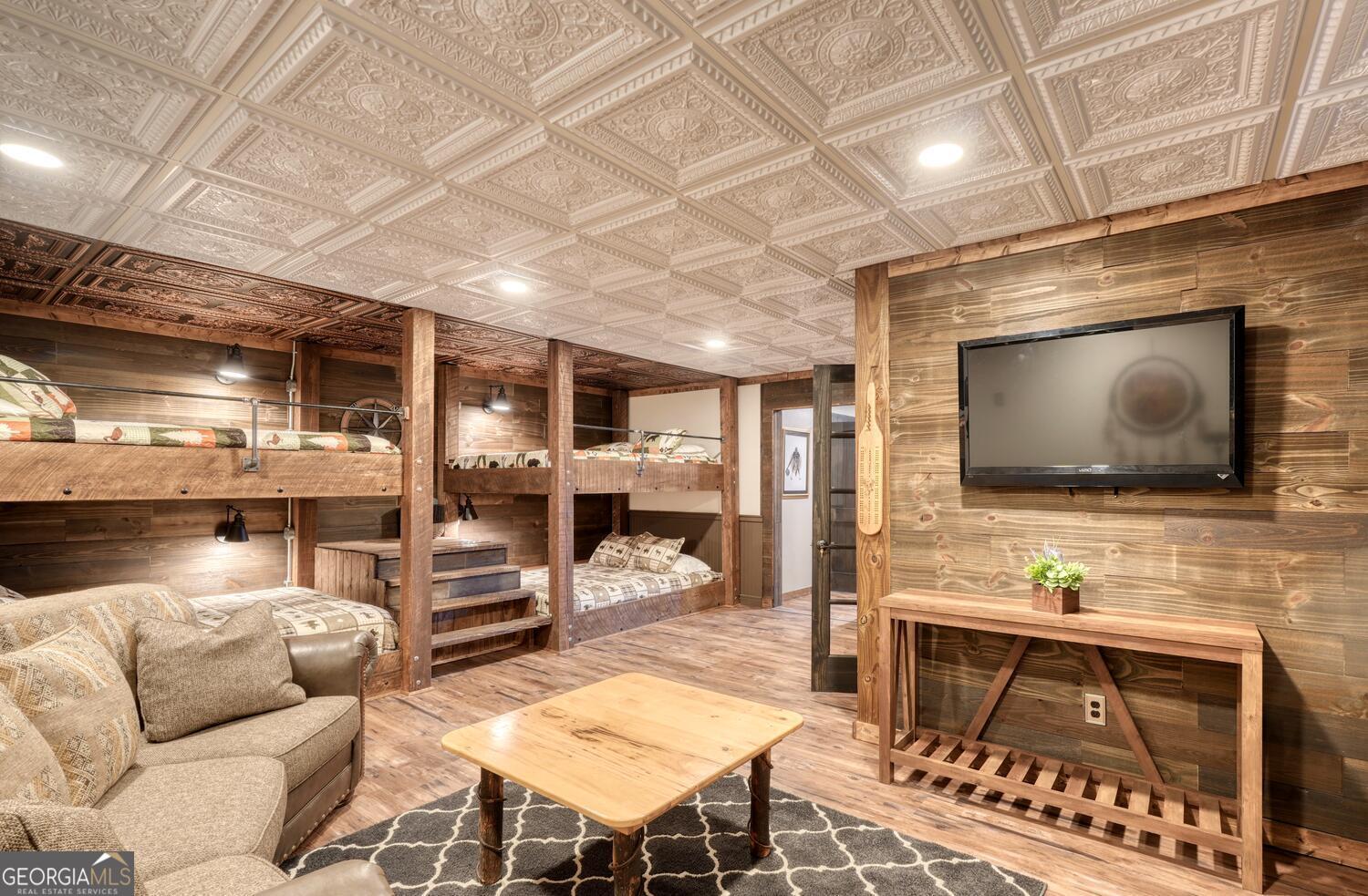 103 Wisteria DR