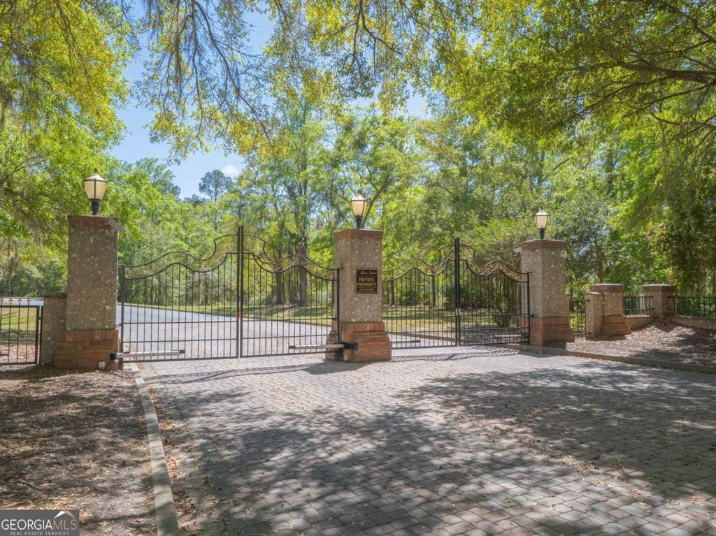 Photo of 50 Lighthouse Circle, Woodbine, GA 31569 (MLS # 10731494)