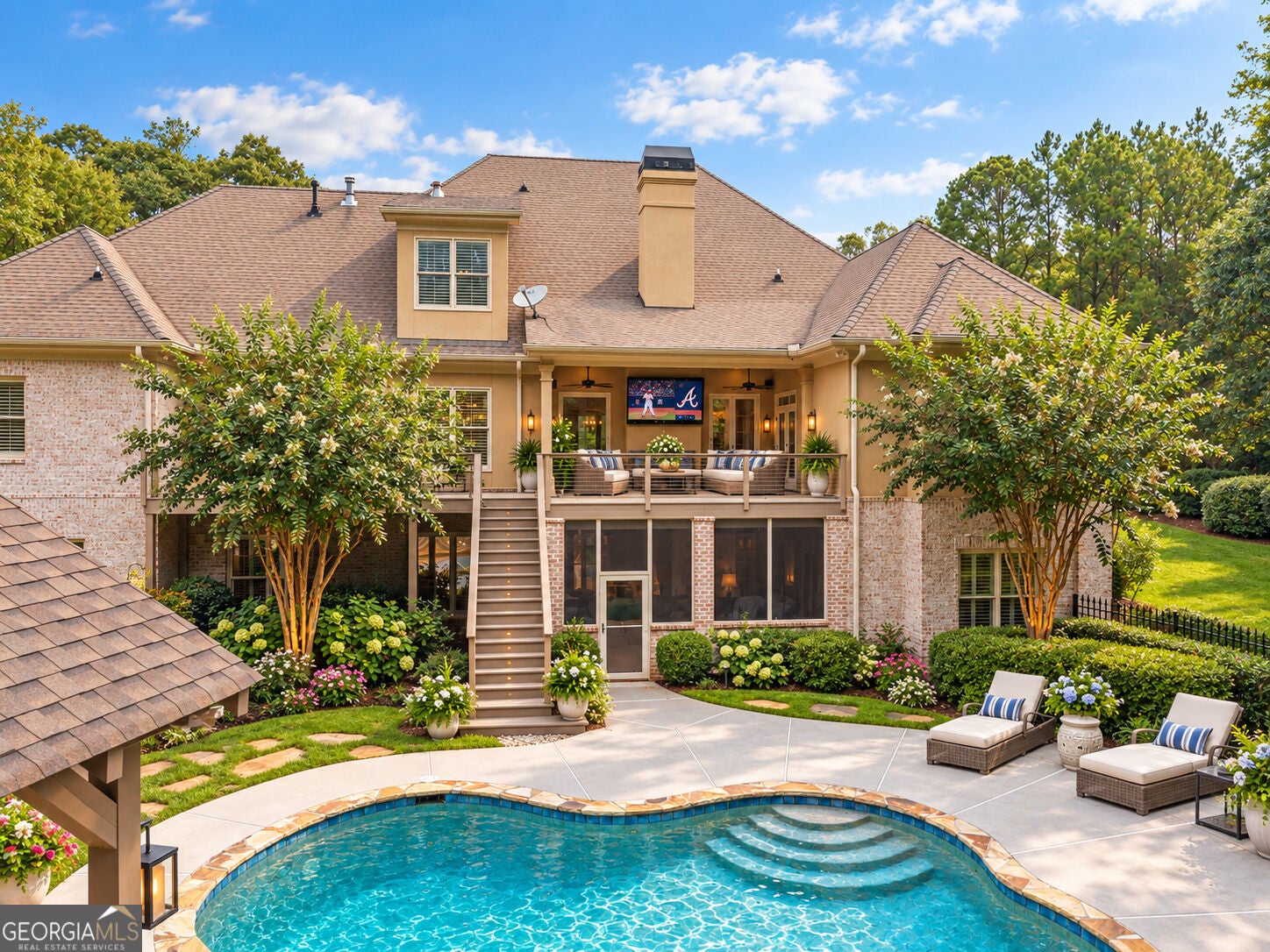 7355 Rand DR