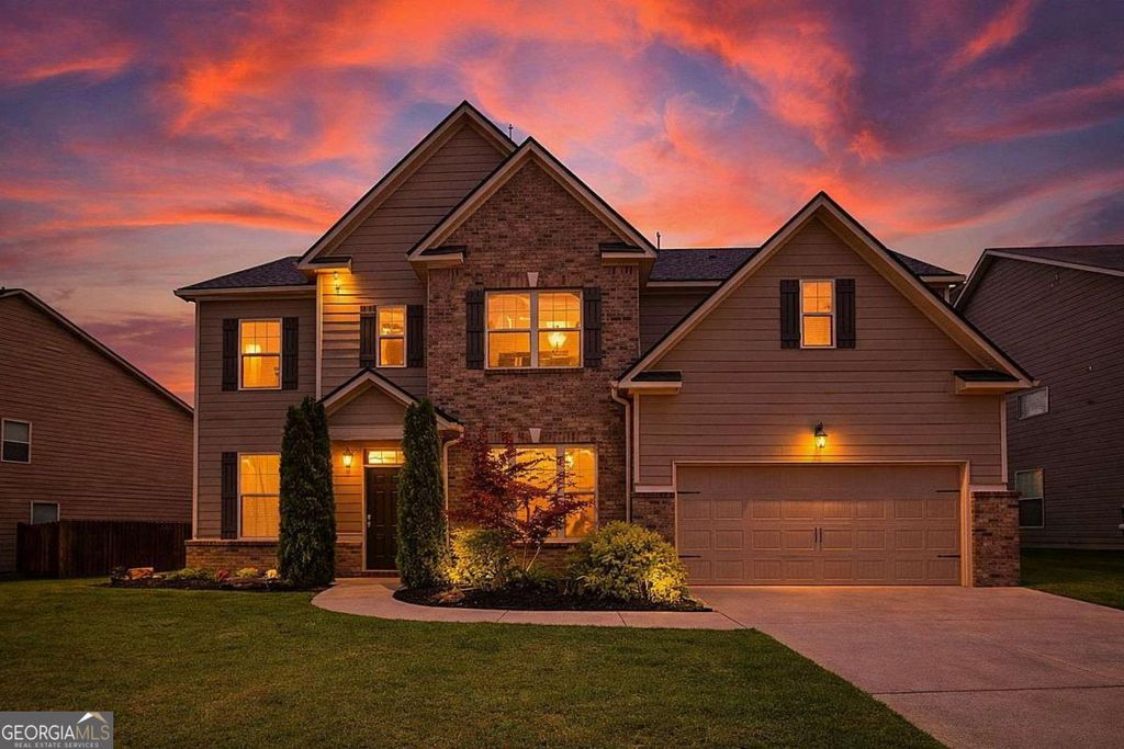 Photo of 5130 Rialto Way, Cumming, GA 30040 (MLS # 10701898)