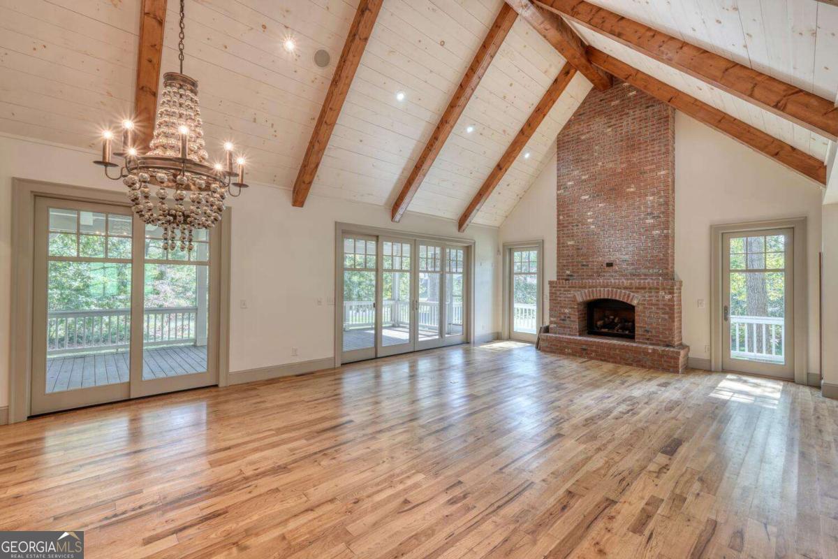 609 Cypress Pointe LN