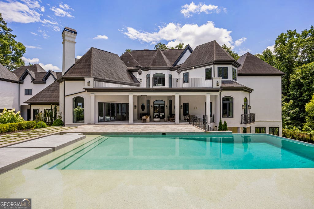 Photo of 5320 Riverview Road NW, Atlanta, GA 30327 (MLS # 10827640)