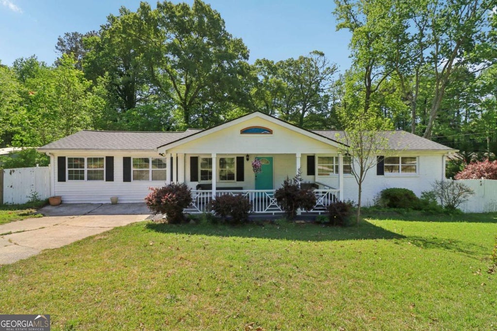 Photo of 2344 Chestnut Log Place, Lithia Springs, GA 30122 (MLS # 10780822)